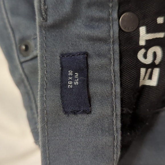 Gap City Jeans Slim Fit, Color Slate Size 28x30 - Picture 13 of 16